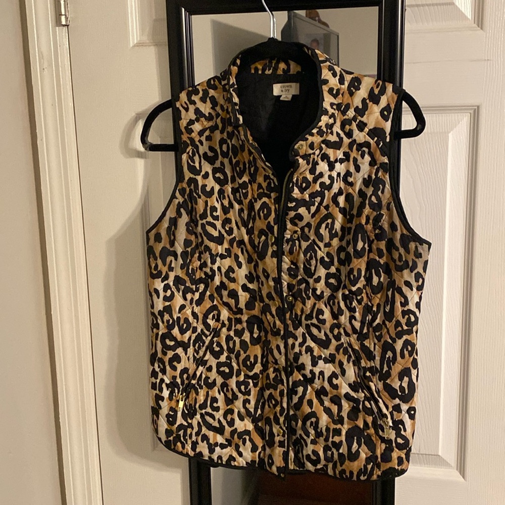 Leopard print vest with gold accents